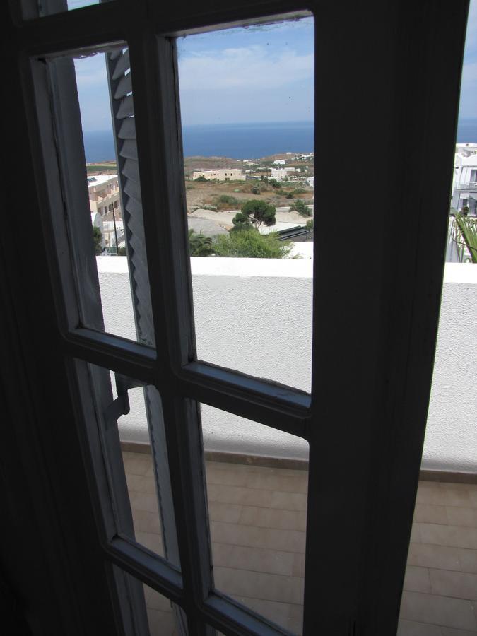 Villa Garden Fira  Exteriör bild